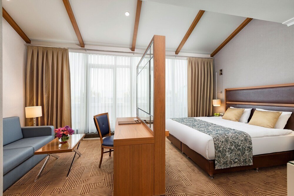 Titanic City Taksim Room Type - Executive Double Room, Balcony Titanic City Taksim Room Type - Executive Double Room, Balcony