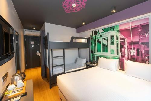 Tulip City Hotel & SPA Room Type - Economy Quadruple Room
