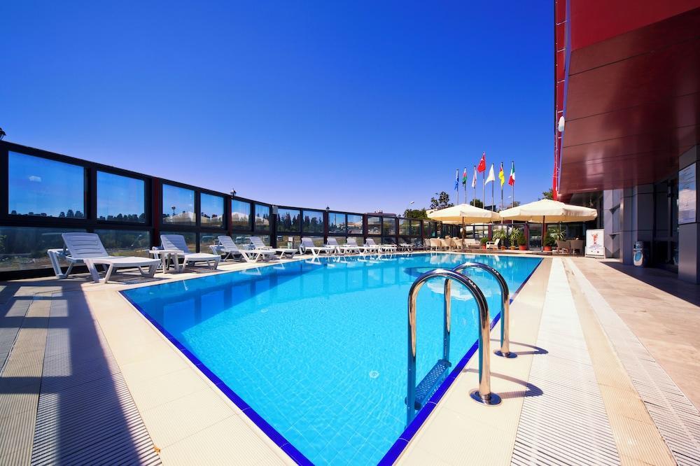 Volley Hotel Istanbul - Tap to explore photos