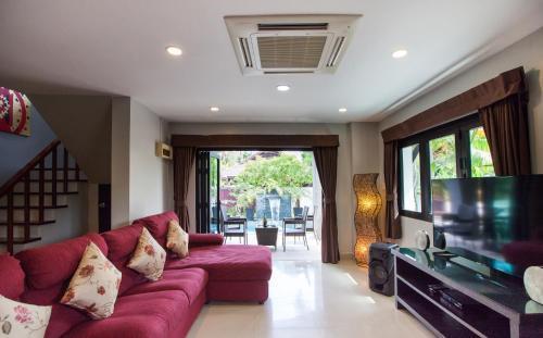 Baan Santhiya Private Pool Villas - Tap to explore photos