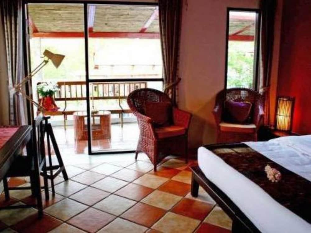 Duangjai Resort - Tap to explore photos