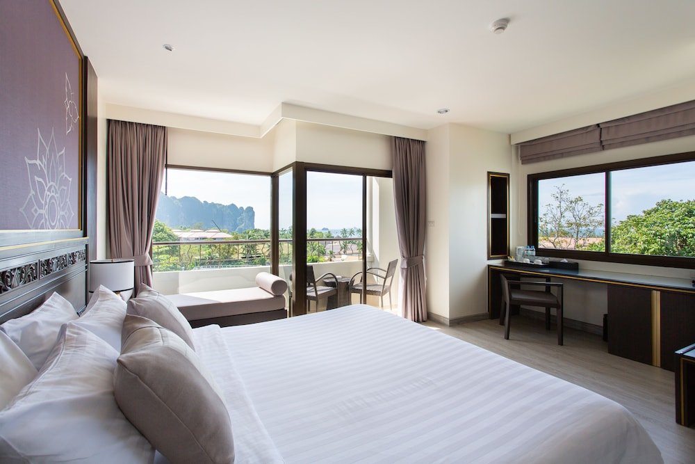 Krabi Heritage Hotel Room Type - Deluxe Seaview Room with Bathtub & Balcony Krabi Heritage Hotel Room Type - Deluxe Seaview Room with Bathtub & Balcony