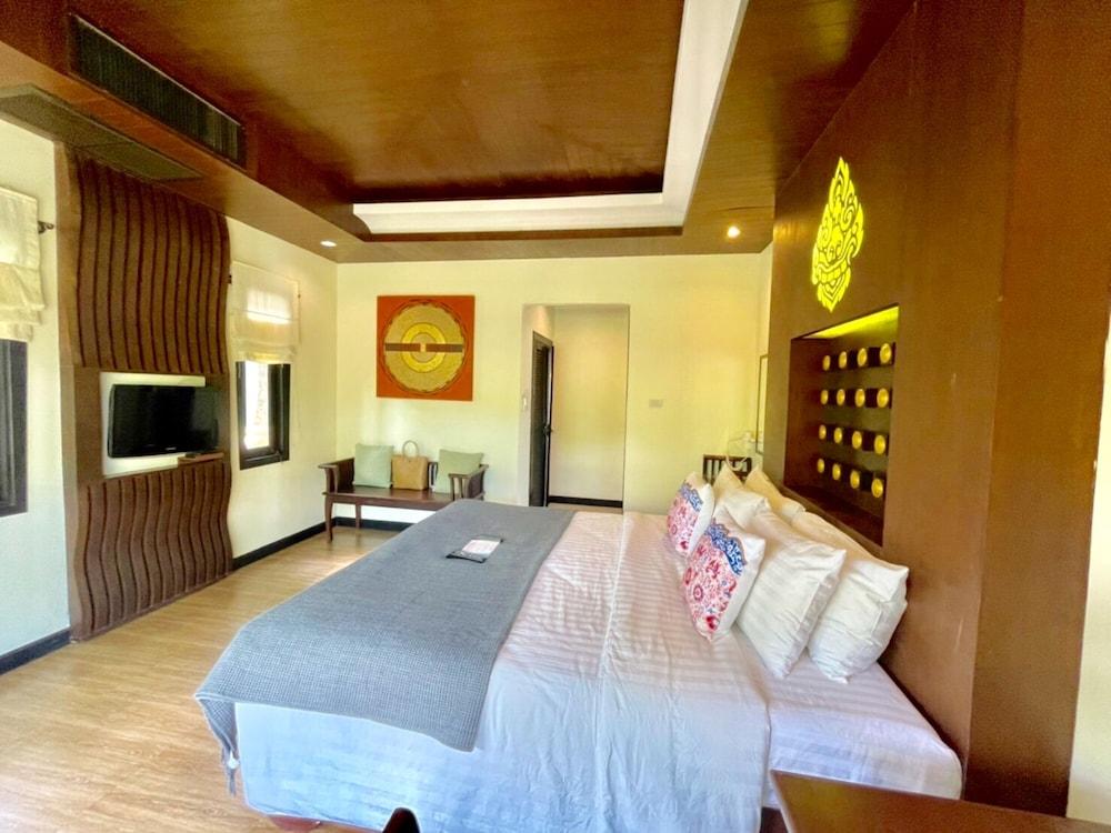 Kana Bay Villa Ao Nang - Tap to explore photos