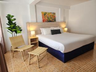 The Palace Aonang Resort Room Type - Deluxe Room with Mountain View The Palace Aonang Resort Room Type - Deluxe Room with Mountain View