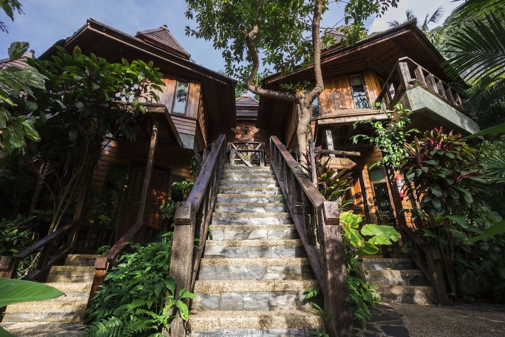 Phupha Aonang Resort and Spa - Tap to explore photos