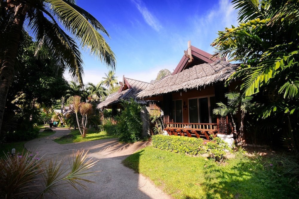 Railay Bay Resort And Spa Room Type - Deluxe Cottage(2 Twin Beds)