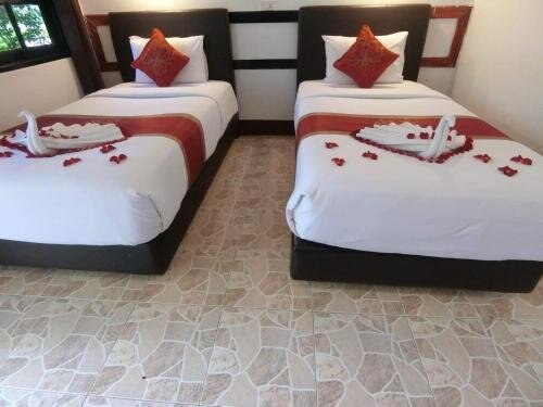 The Krabi Forest Homestay - Tap to explore photos