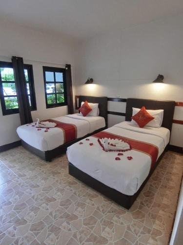 The Krabi Forest Homestay - Tap to explore photos