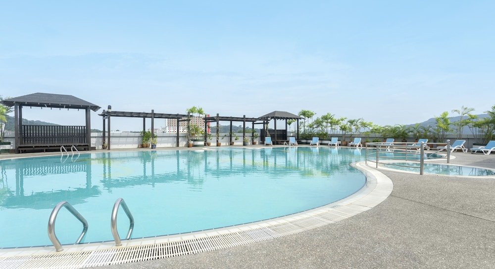 Bayview Hotel Langkawi - Tap to explore photos