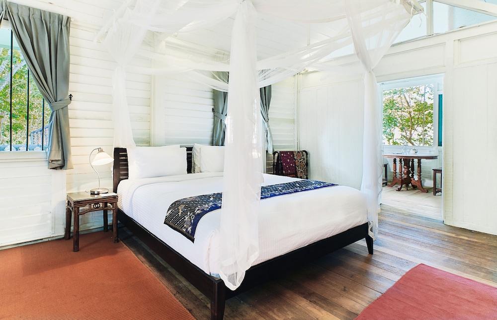 Temple Tree Resort Room Type - One-Bedroom Suite - Colonial House 3