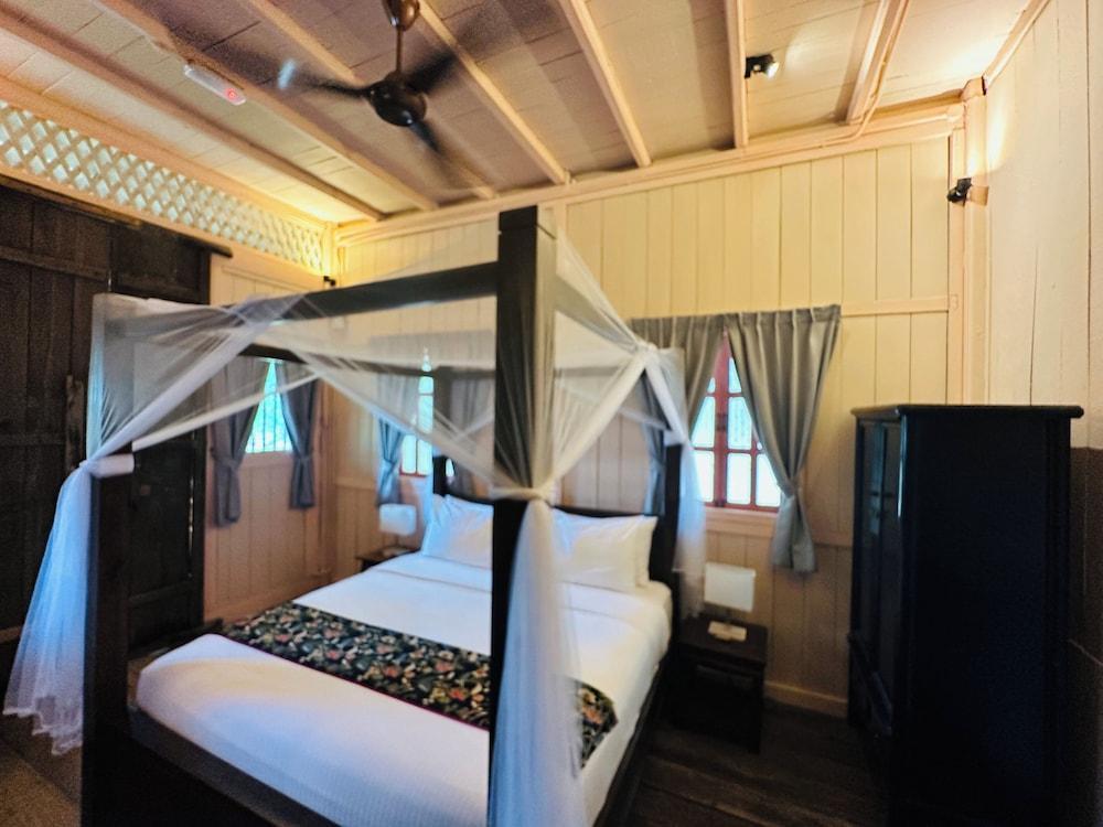 Temple Tree Resort Room Type - Two-Bedroom Suite with Pool View - Johor House 1 Temple Tree Resort Room Type - Two-Bedroom Suite with Pool View - Johor House 1