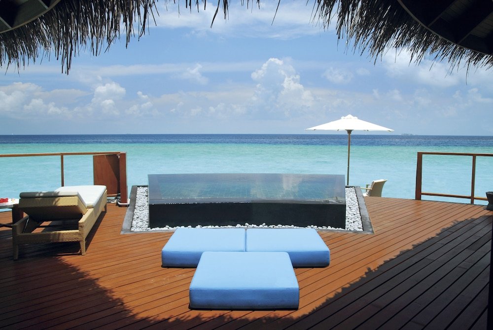 Constance Halaveli Room Type - Villa (Water)