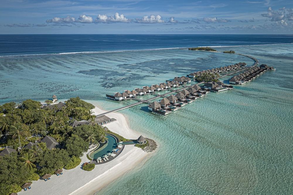 Four Seasons Maldives At Kuda Huraa - Tap to explore photos