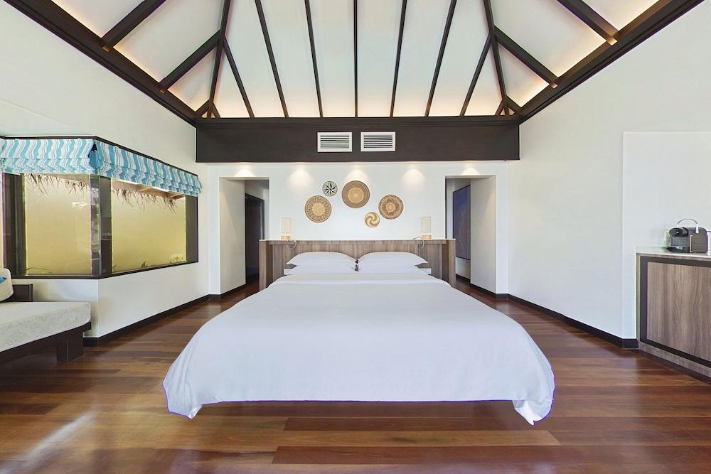 Sheraton Maldives Full Moon Resort & Spa Room Type - Villa, 1 King Bed, Private Pool, Ocean View (Private Pool) Sheraton Maldives Full Moon Resort & Spa Room Type - Villa, 1 King Bed, Private Pool, Ocean View (Private Pool)