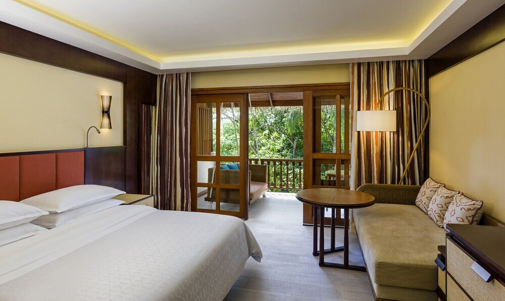 Sheraton Maldives Full Moon Resort & Spa Room Type - Island, Deluxe Room, 1 King Bed