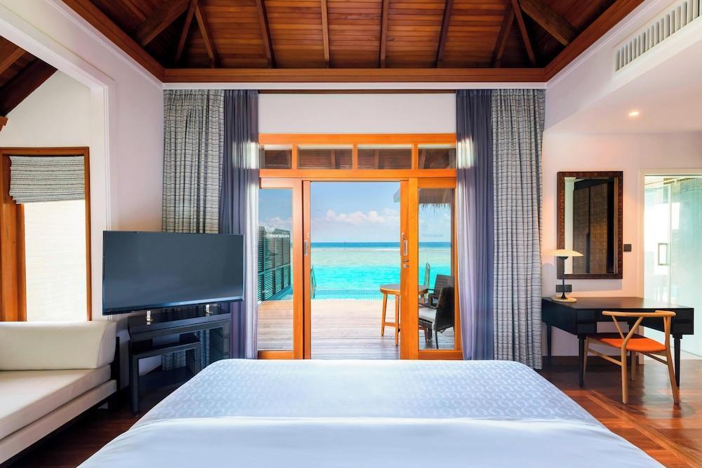 Sheraton Maldives Full Moon Resort & Spa - Tap to explore photos