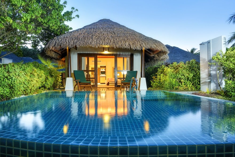 Sheraton Maldives Full Moon Resort & Spa - Tap to explore photos