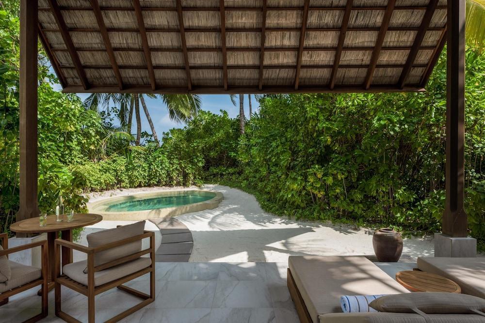 Conrad Maldives Rangali Island Room Type - Deluxe Villa, 1 Double Bed, Jetted Tub (Deluxe Beach Villa with Pool) Conrad Maldives Rangali Island Room Type - Deluxe Villa, 1 Double Bed, Jetted Tub (Deluxe Beach Villa with Pool)