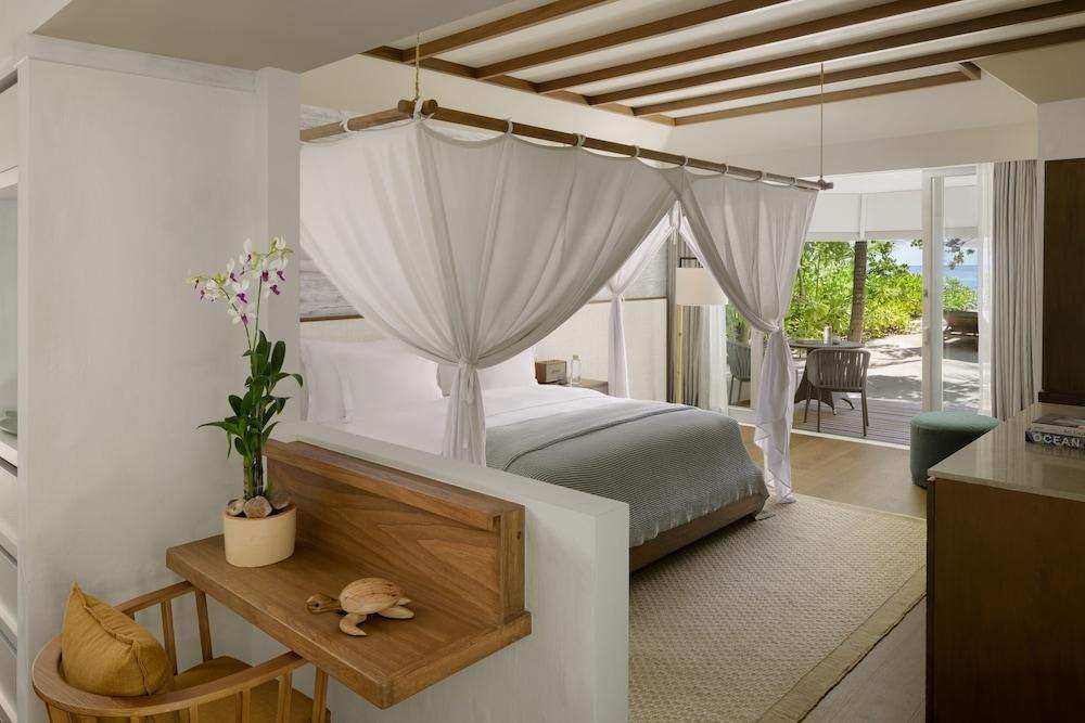 Six Senses Kanuhura Room Type - Beach Villa