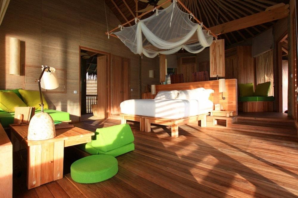 Six Senses Laamu Room Type - Lagoon Water Villa&nbsp;