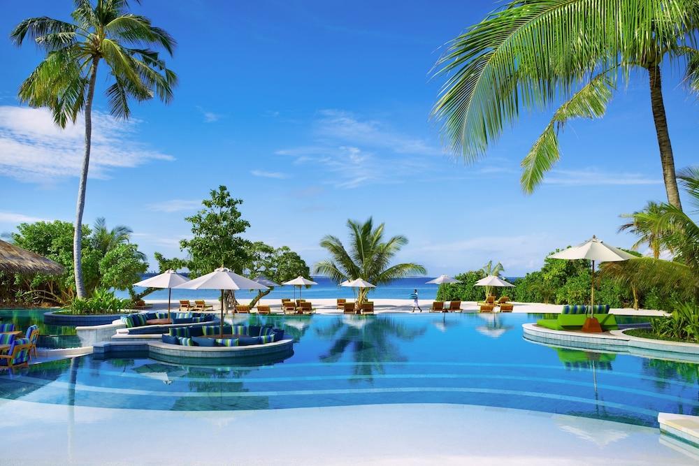 Six Senses Laamu - Tap to explore photos
