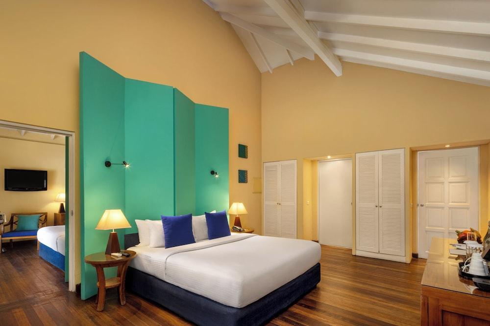 Adaaran Select Meedhupparu Room Type - Two Bedroom Family Beach Villa