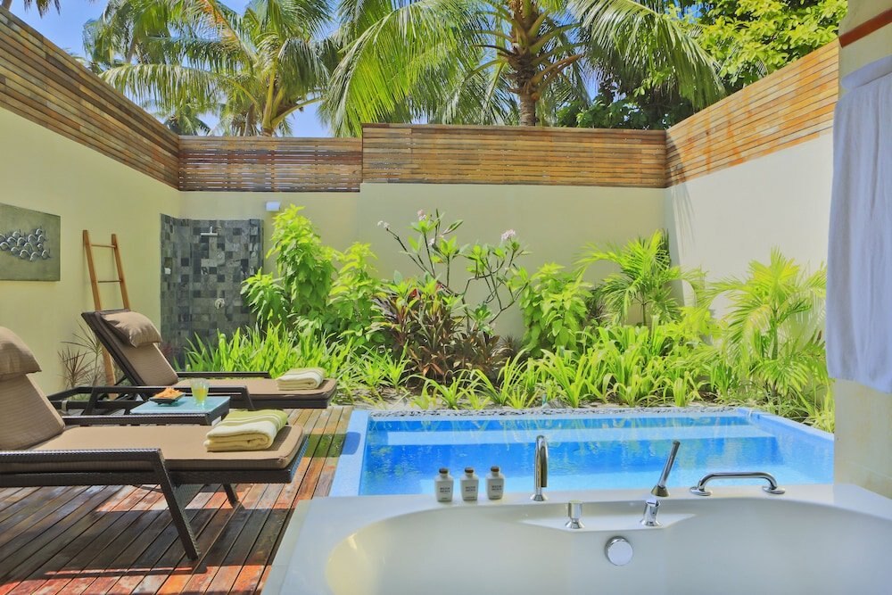Niva Kurumba Maldives Room Type - Garden Pool Villa