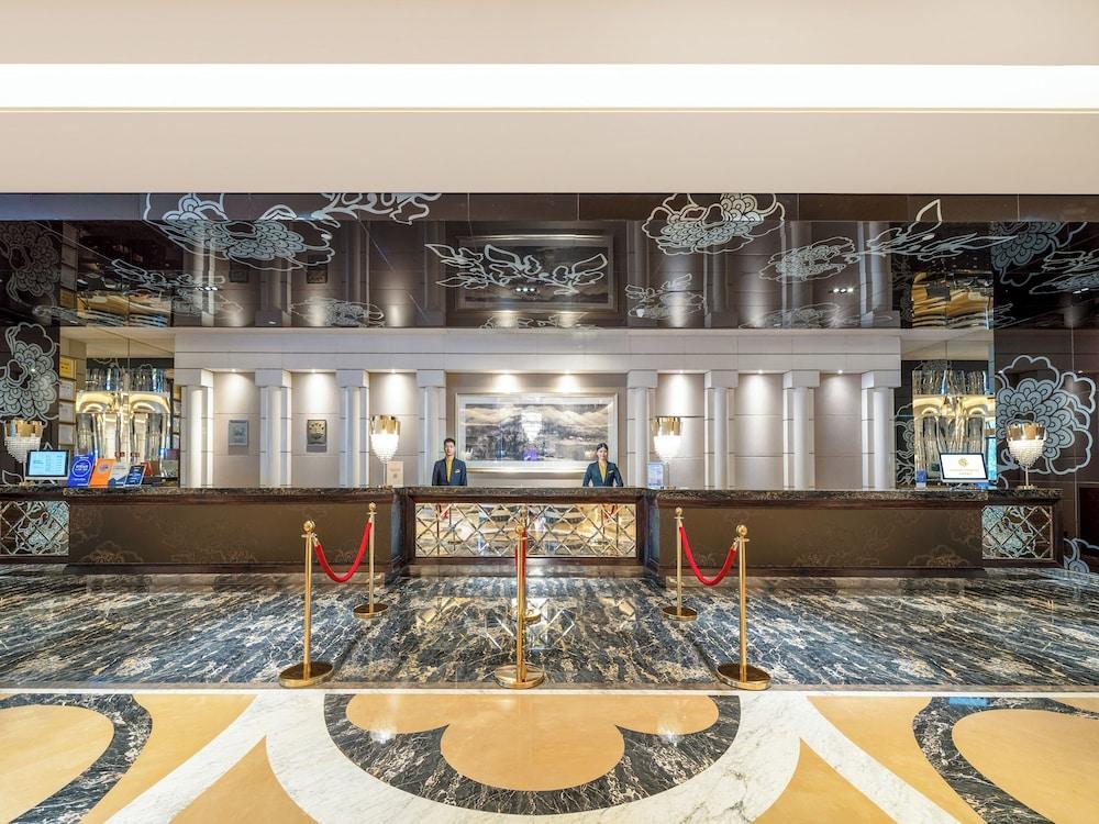 Chateau Star River Guangzhou