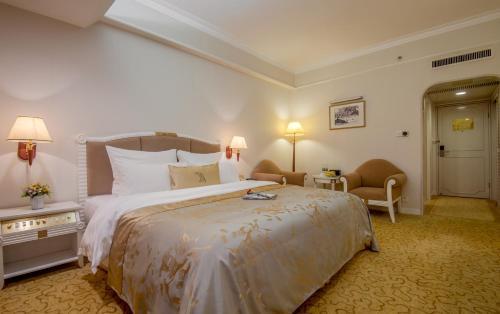 Panyu Hotel Room Type - Friendship Building Suite Panyu Hotel Room Type - Friendship Building Suite