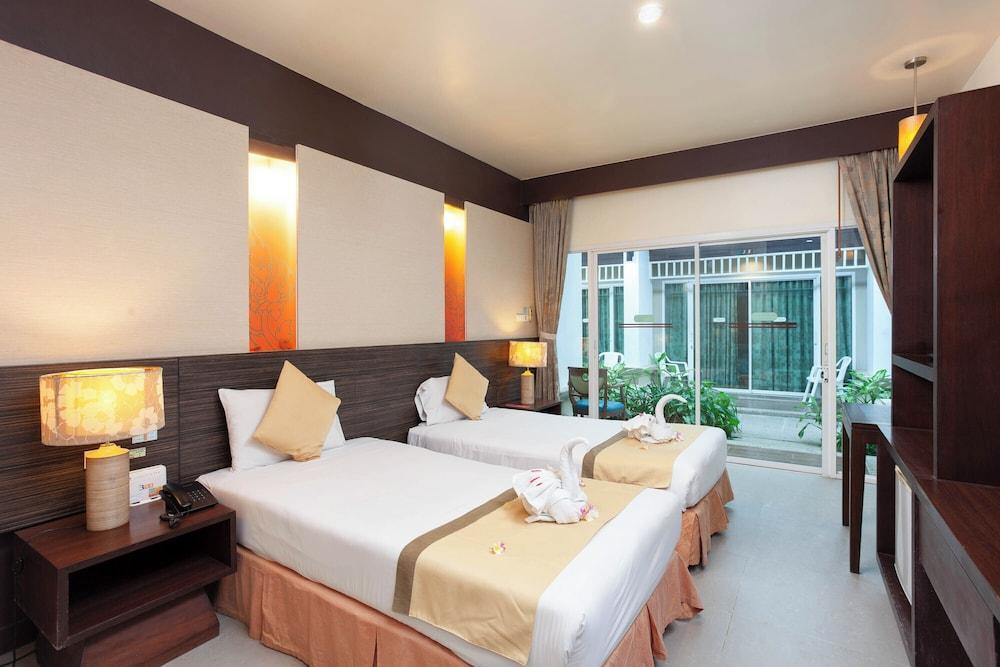 Al's Resort Room Type - Courtyard Studio - Twin Bed