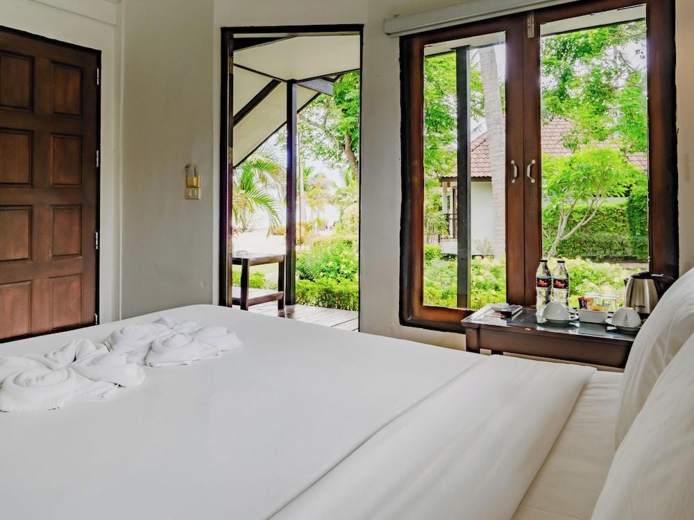 Am Samui Resort Room Type - Studio, Garden View