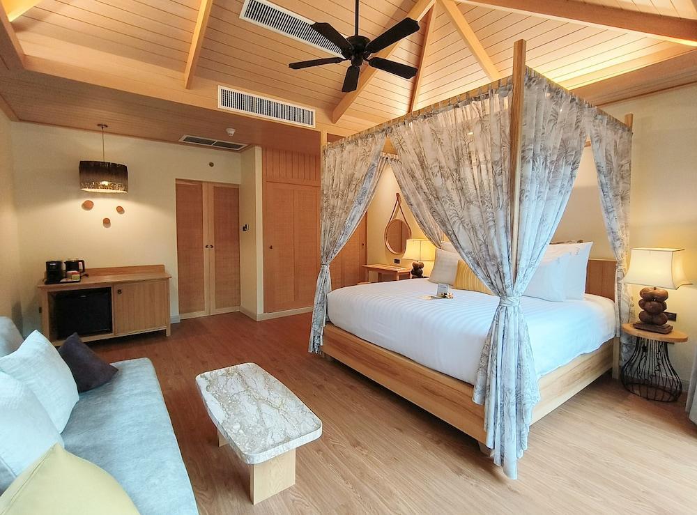 Bandara Spa Resort & Pool Villas, Samui Room Type - Courtyard Plunge Pool Villa with Roundtrip Airport Transfer