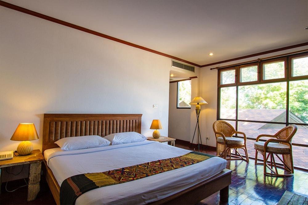 Baan Hin Sai Resort & Spa - Tap to explore photos