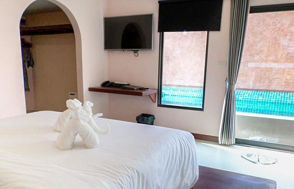 Chawengburi Resort Room Type - Deluxe Villa, 1 King Bed, Private Pool (Deluxe Pool Villa) Chawengburi Resort Room Type - Deluxe Villa, 1 King Bed, Private Pool (Deluxe Pool Villa)