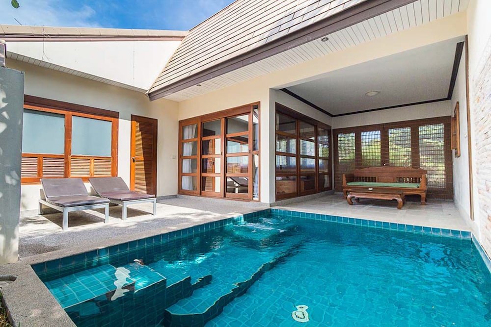 Coco Palm Beach Resort Room Type - Pool Villa