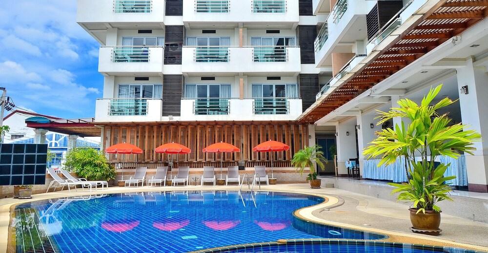 First Residence Samui - Tap to explore photos