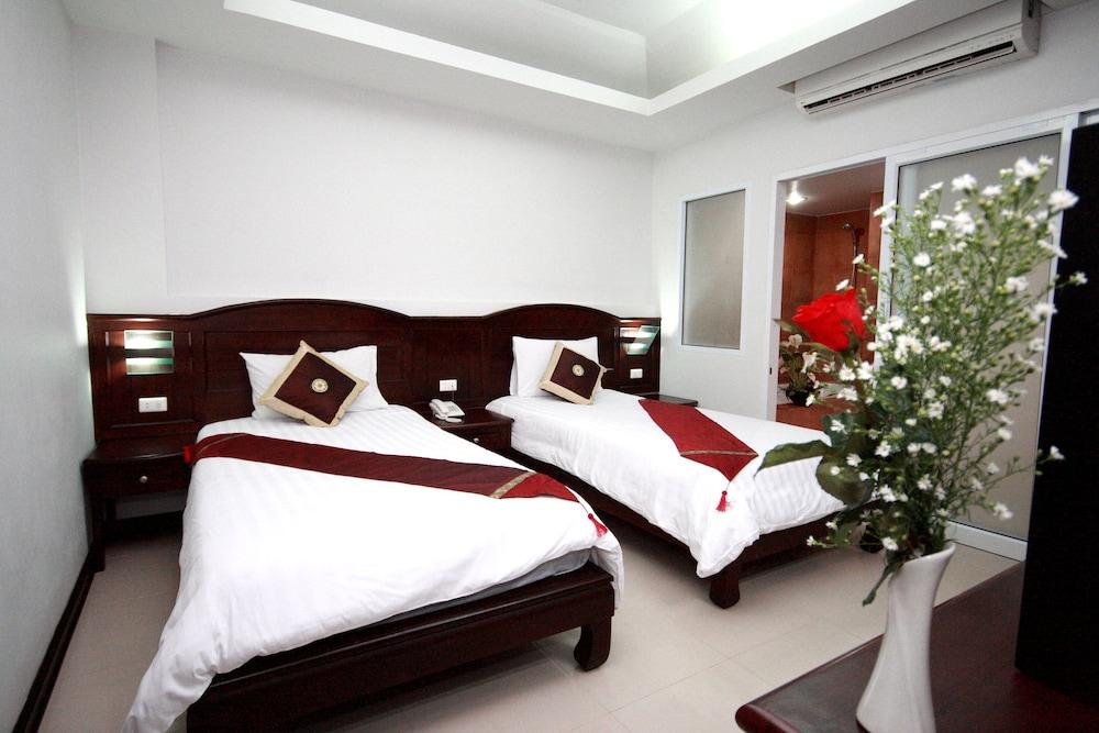Samui First House Hotel - Tap to explore photos