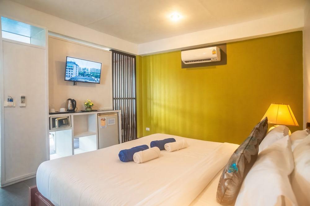 The Florist Resort Room Type - Superior Mini Suite Pool View