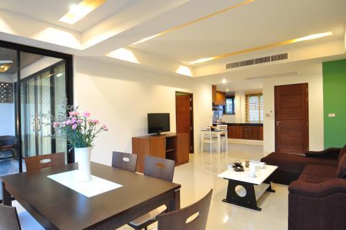 Samui Honey Tara Villa Residence - Tap to explore photos
