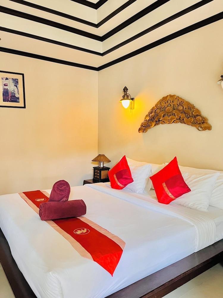 Kanok Buri Resort Room Type - Superior Jacuzzi Room Double Bed