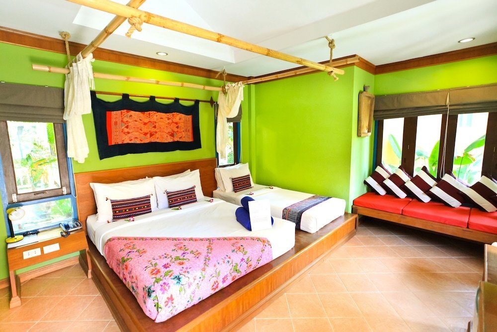 Lawana Resort - Tap to explore photos