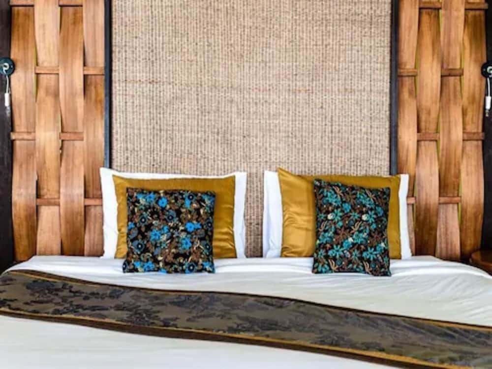 Anahata Resort Samui Room Type - Deluxe Bungalow