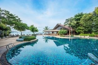 NH Collection Samui Peace Resort - Tap to explore photos