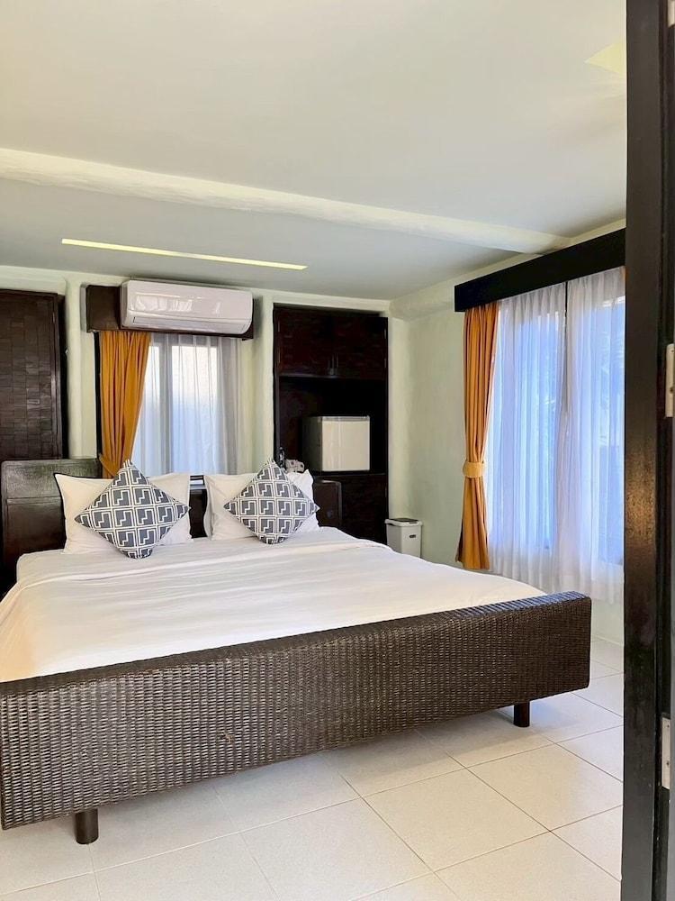 Punnpreeda Beach Resort - SHA Plus Certified Room Type - Deluxe Room