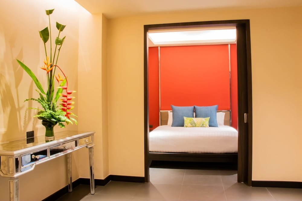 Impiana Beach Front Resort Chaweng Noi, Koh Samui Room Type - One Bedroom Suite