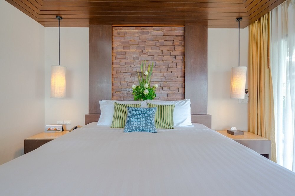 Impiana Beach Front Resort Chaweng Noi, Koh Samui Room Type - Impiana Suite