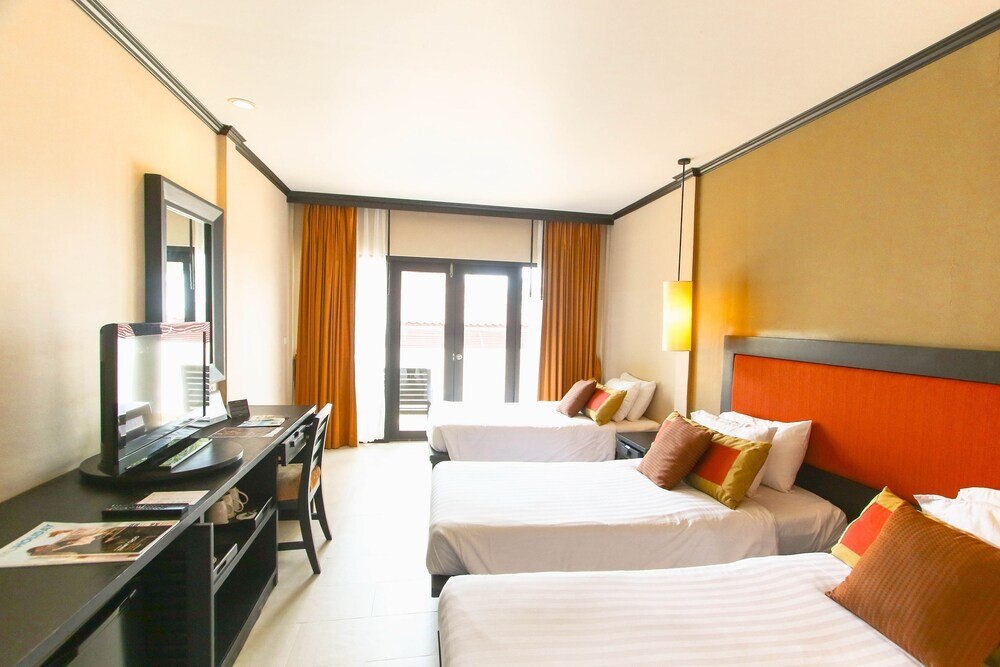 Impiana Beach Front Resort Chaweng Noi, Koh Samui Room Type - Superior Triple Room (Seaside)