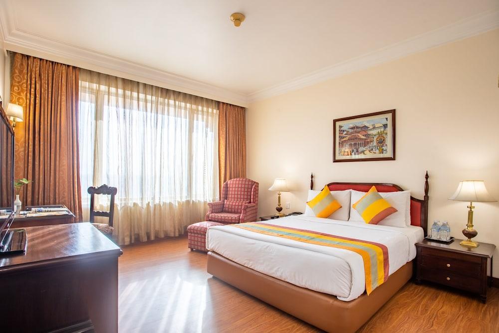 The Everest Hotel Room Type - Suite
