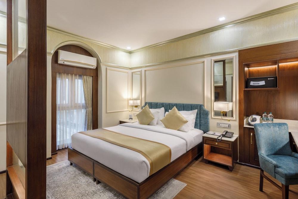 Hotel Shanker-Palatial Heritage Kathmandu Room Type - Deluxe Double Room King Bed Early Checkin and Late Checkout by 2 Hrs