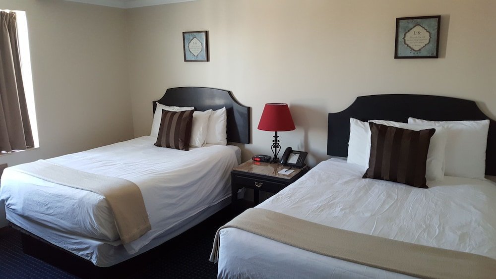Montecassino Hotel and Event Venue Room Type - Executive Room (No pets allowed)